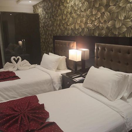 Savoey Hotel Lahore Esterno foto