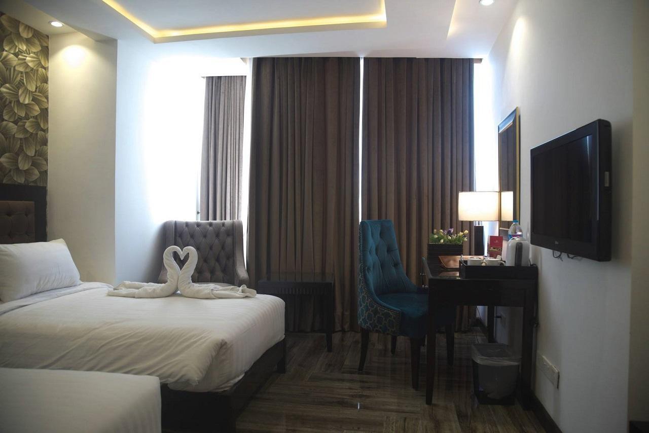 Savoey Hotel Lahore Esterno foto