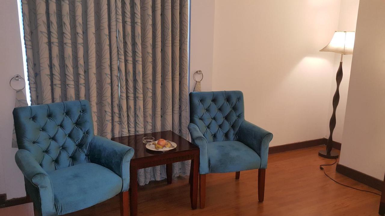 Savoey Hotel Lahore Esterno foto