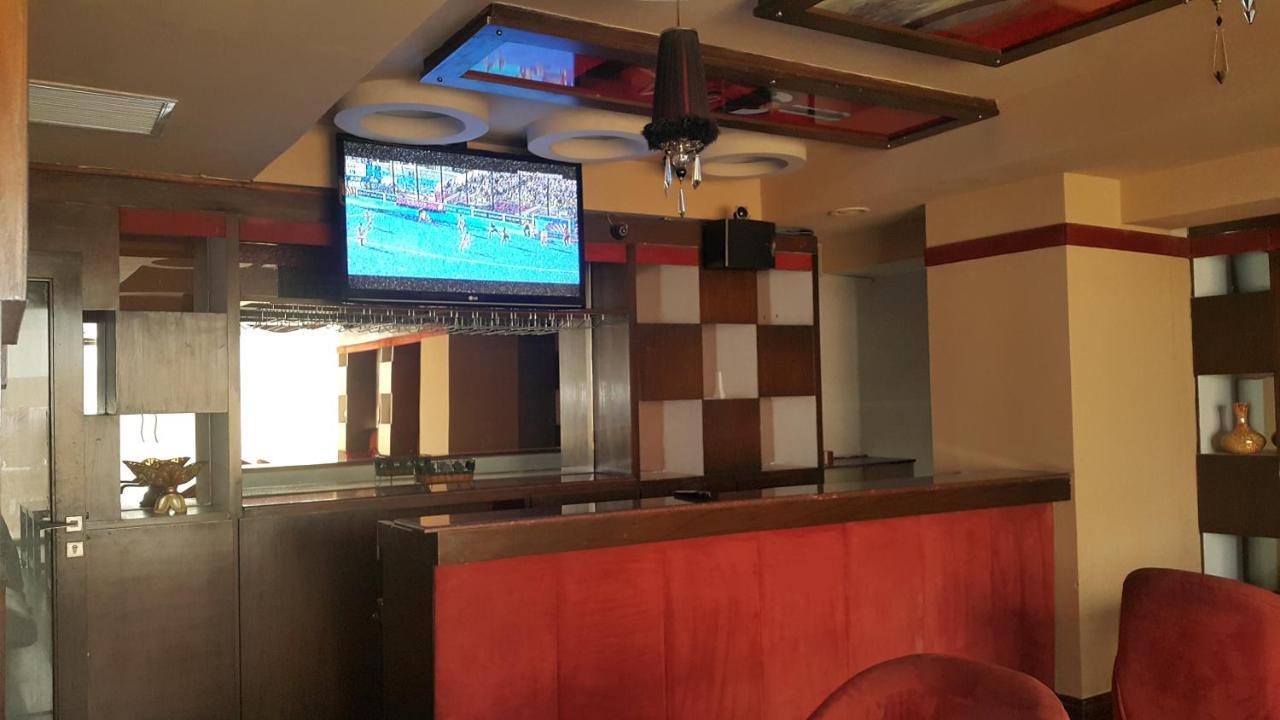 Savoey Hotel Lahore Esterno foto